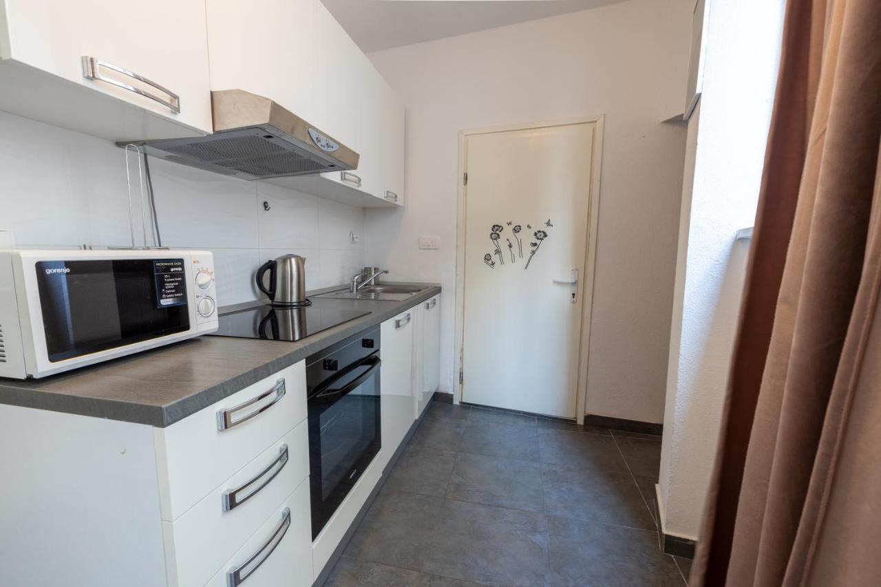 Apartments Antea Makarska Exterior photo
